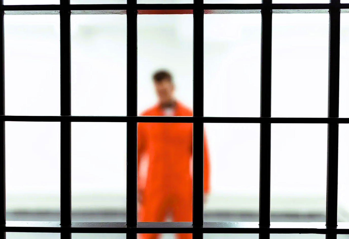 Arzt im Gefängnis niedergestochen - Er wurde wegen sexuellen Missbrauchs zahlreicher Athleten verurteilt!