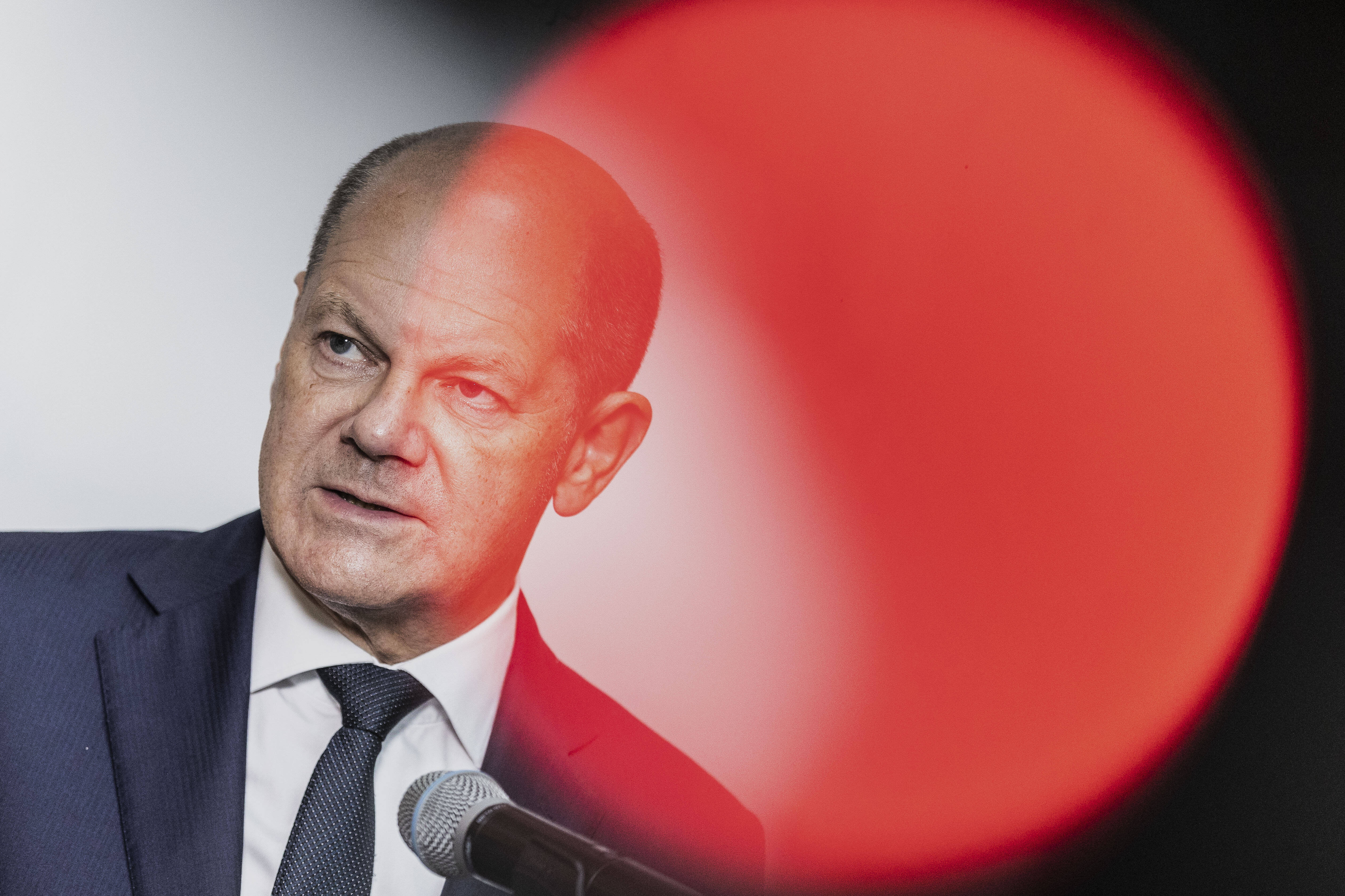 Olaf Scholz - Rücktritt? Cum-Ex-Skandal nimmt wieder Fahrt auf! Jetzt will die Union ihn befragen