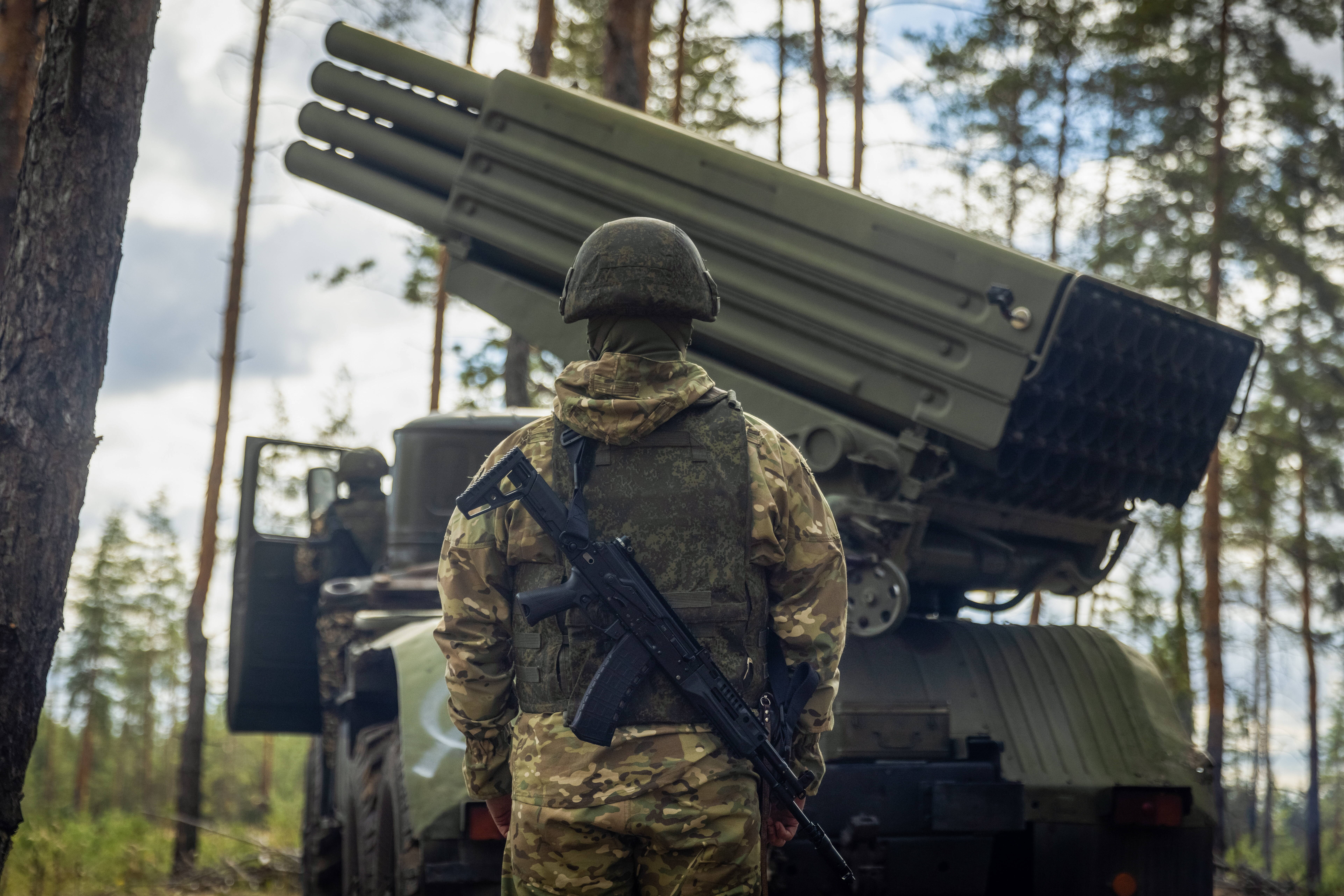 Ist dies das schlimmste Kriegsvideo bisher? Nachtaufnahmen zeigen Angriff auf russische Stellungen im Nahkampf!