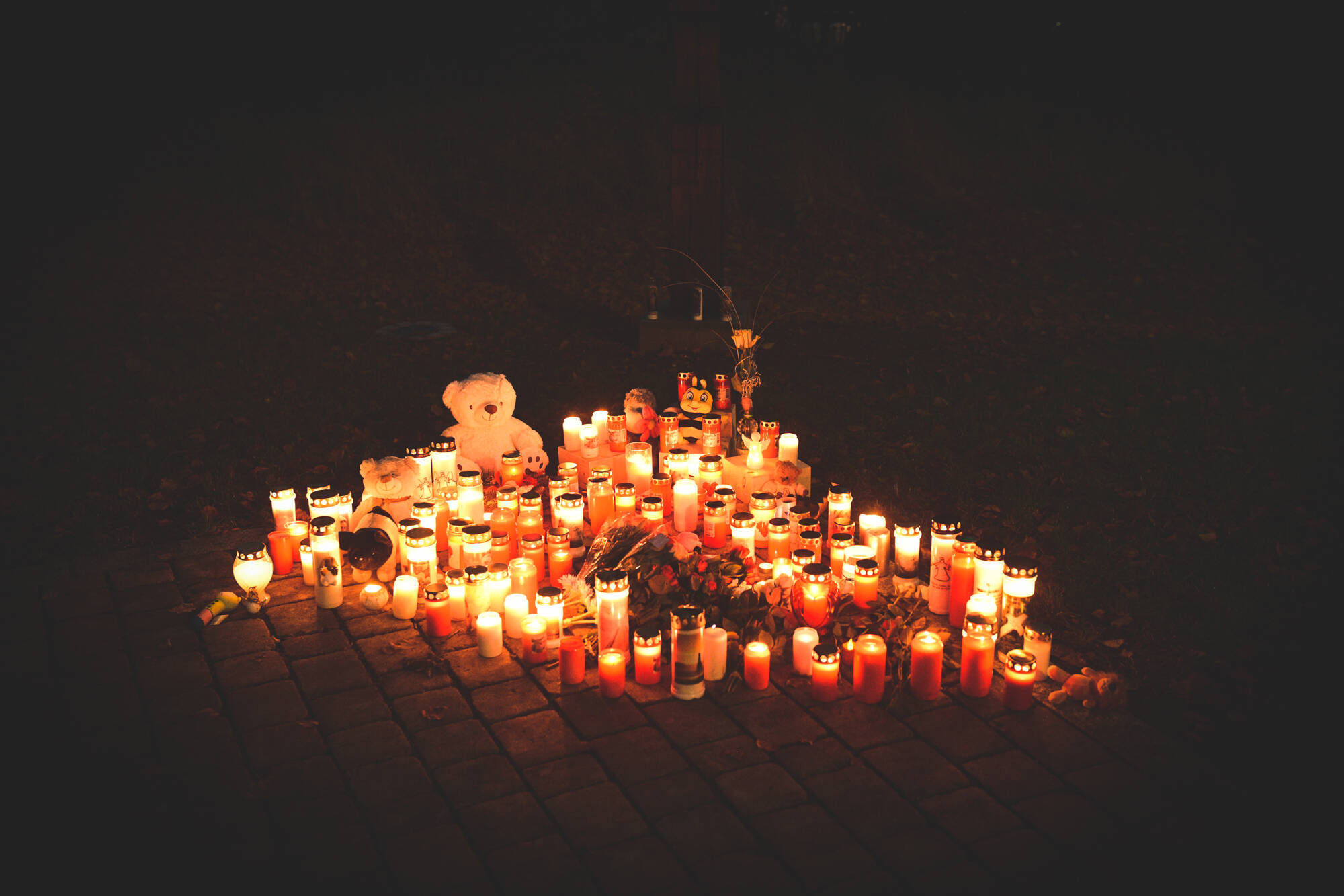 Trauer! 80er-Mega-Star tot! Beliebte Sängerin stirbt nach Hüft-OP-Komplikationen! Ihren Hit kannte jeder!