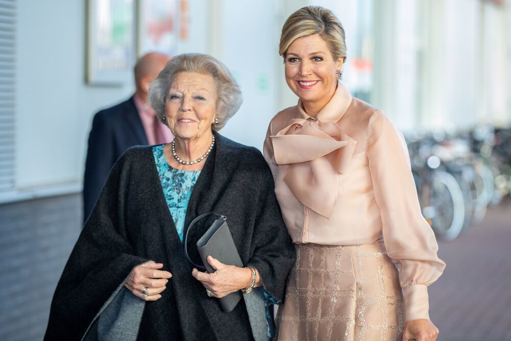 Königin Beatrice - schwerer Skiunfall - Operation nötig! Schock im niederländischen Königshaus!