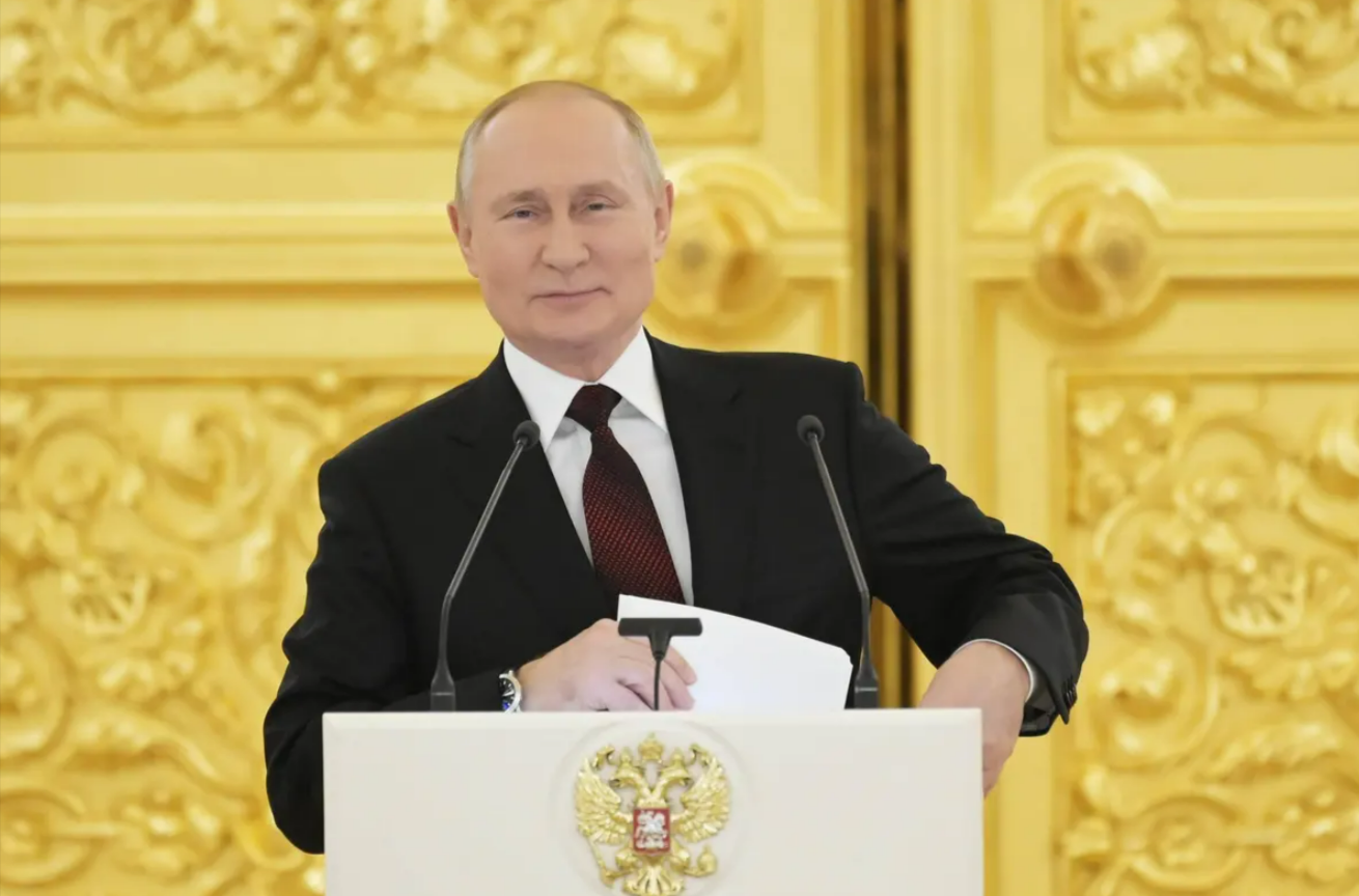 Russen Oligarch stirbt in Gefängniszelle! Putin Gegner tot - was weiß der Kreml-Chef?!