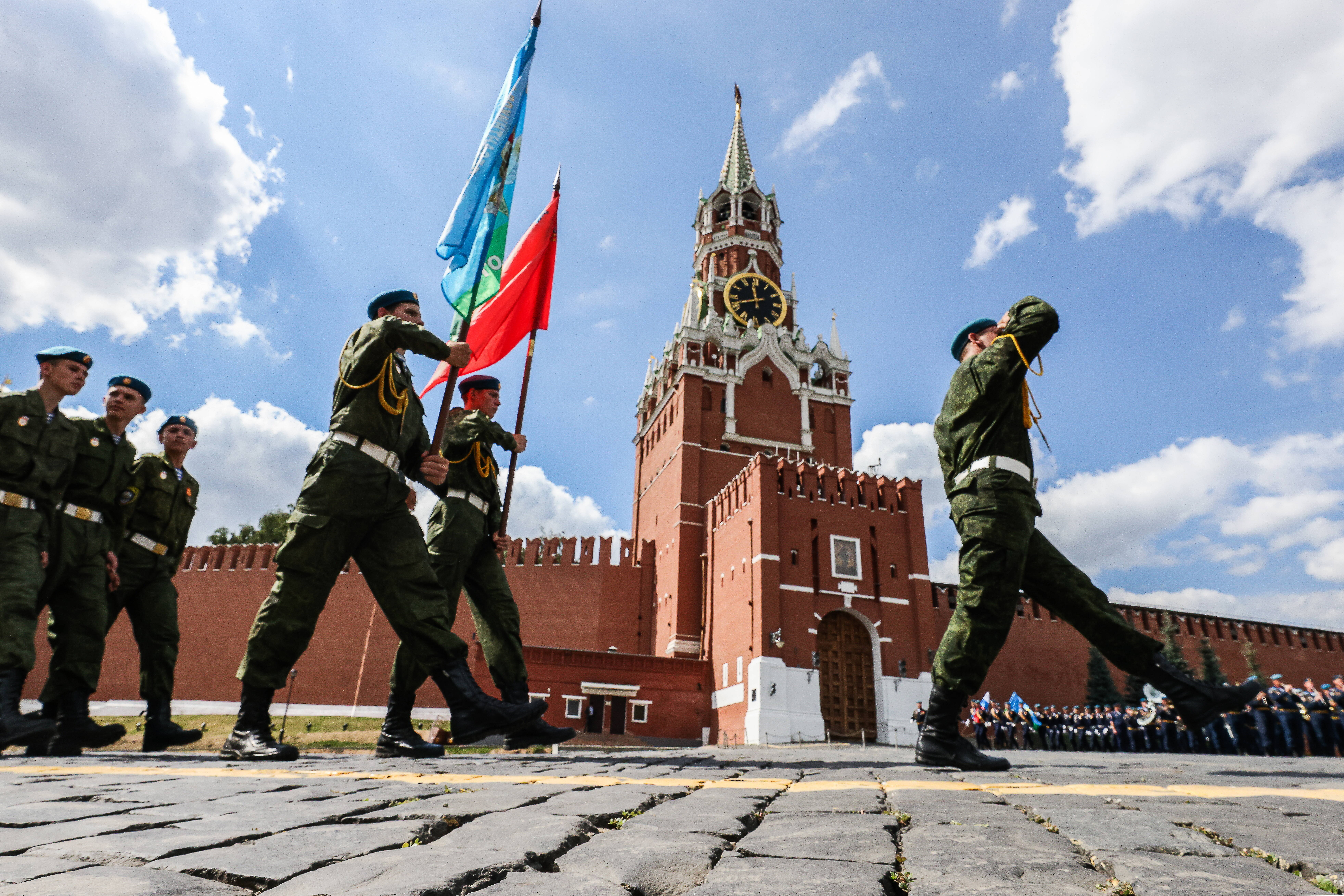 Angriffsmarkierungen in Moskau entdeckt! Panik in der Bevölkerung - was bedeuten die Roten Kreuze?