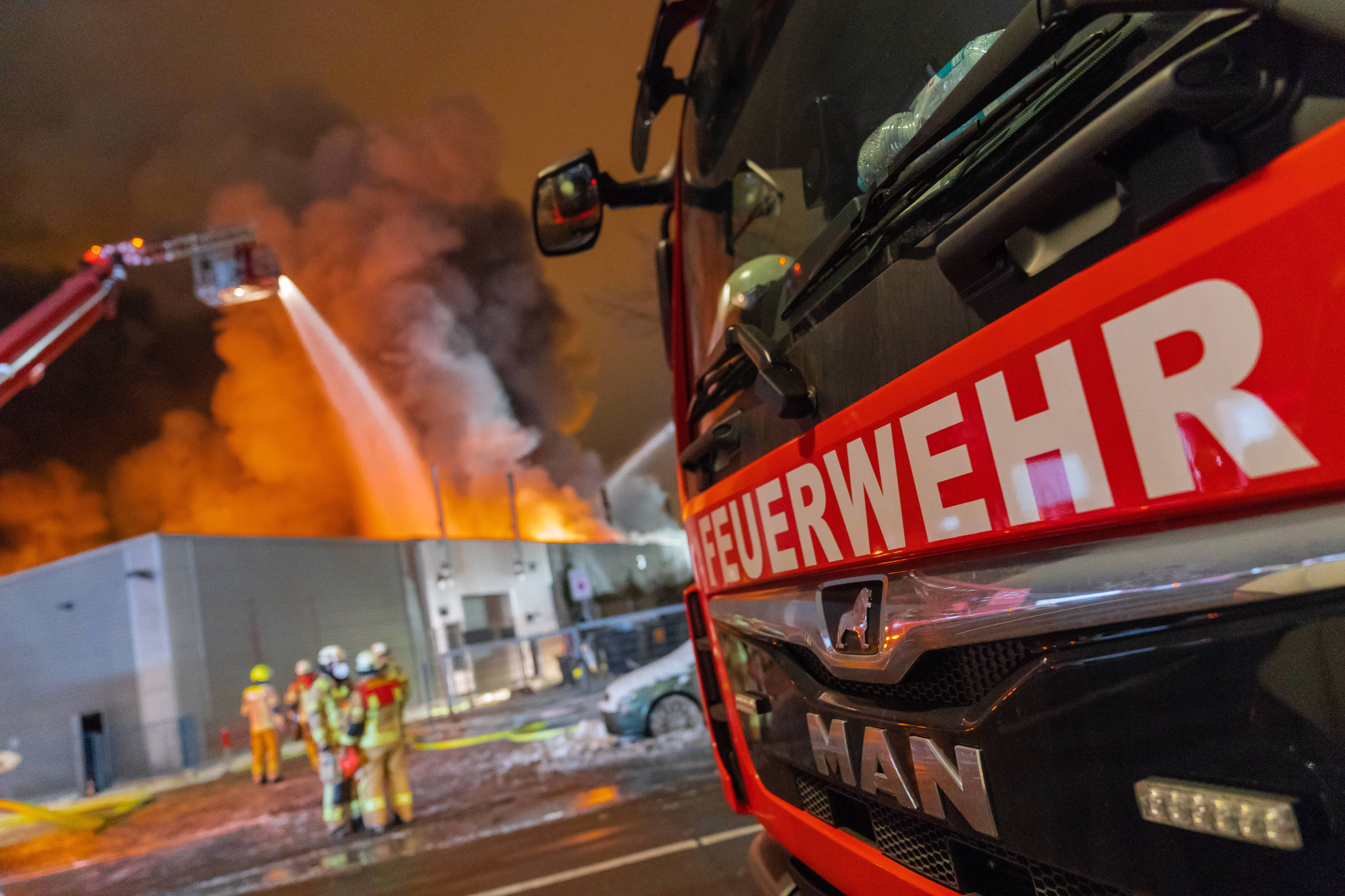 Feuer-Inferno in München - Seniorin stirbt in den Flammen - Sie rief noch laut um Hilfe!