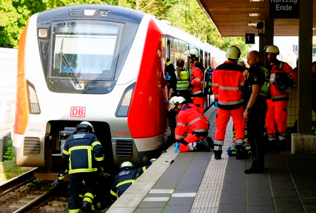 Tragisches Zugunglück in Deutschland – Zahlreiche Opfer und Einsatzkräfte im Einsatz